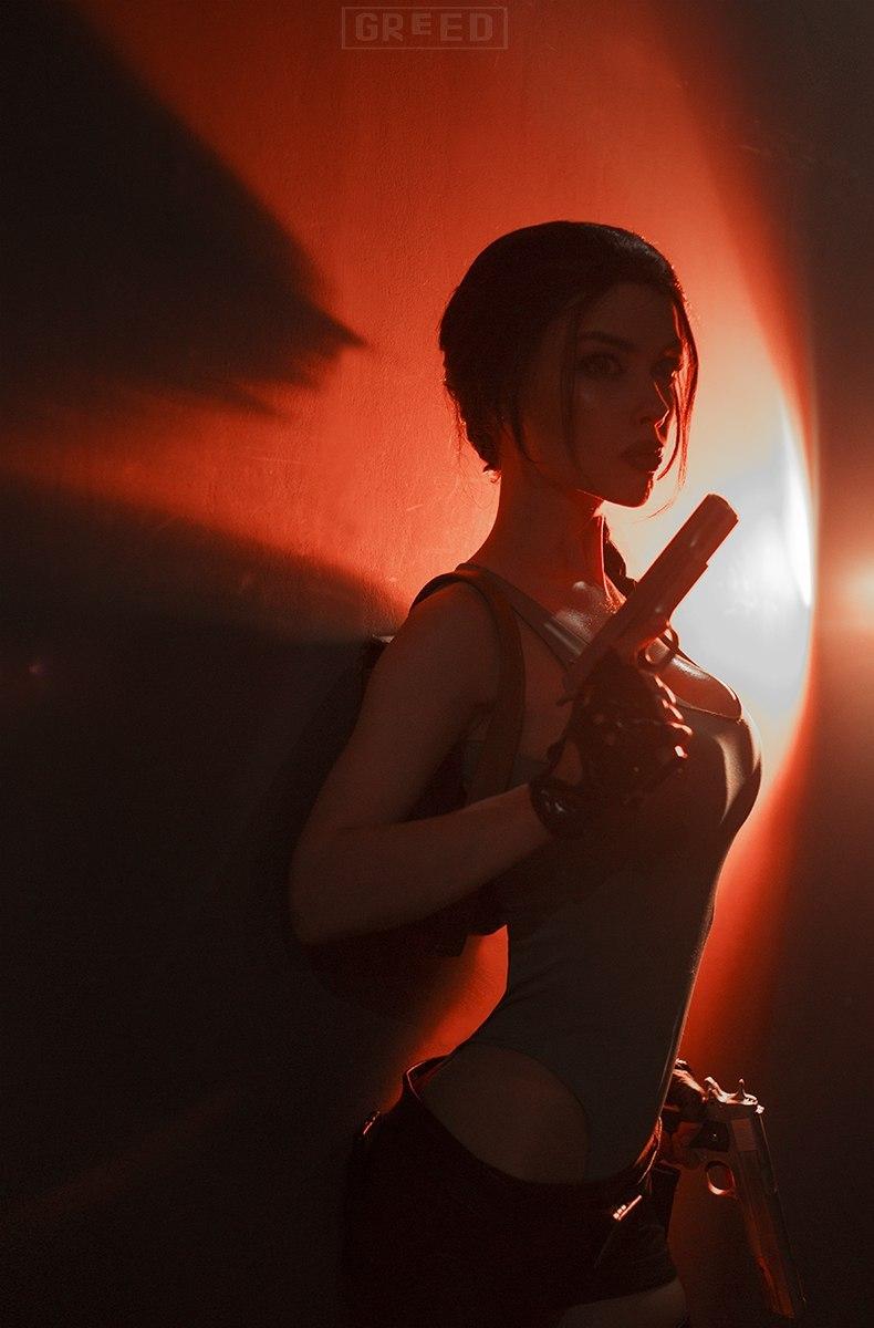 Косплей Лары Крофт от симпатичной москвички