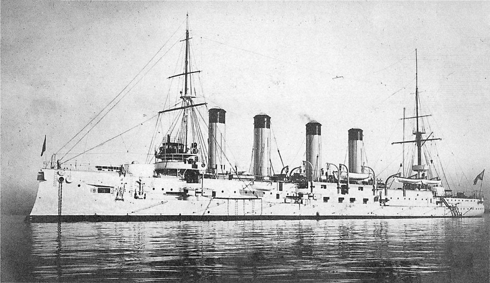 10 легендарных военных кораблей, изменивших представление о ВМФ