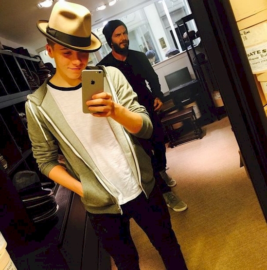 Папаши «засветились» в кадре со своими детьми