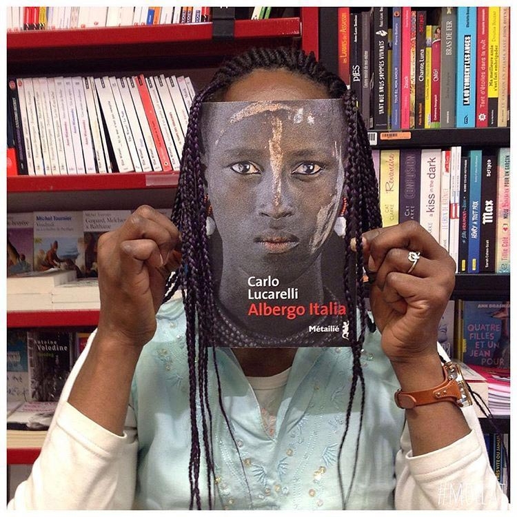 Книгалицо или 20 идеальных оптических иллюзий с заменой лица обложкой книги