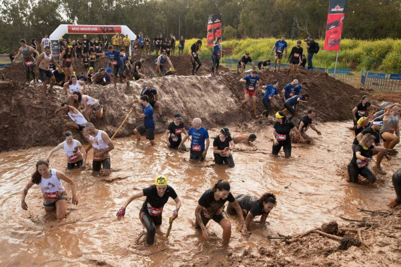 Гонка по грязи в Тель-Авиве