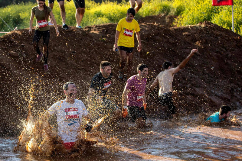 Гонка по грязи в Тель-Авиве