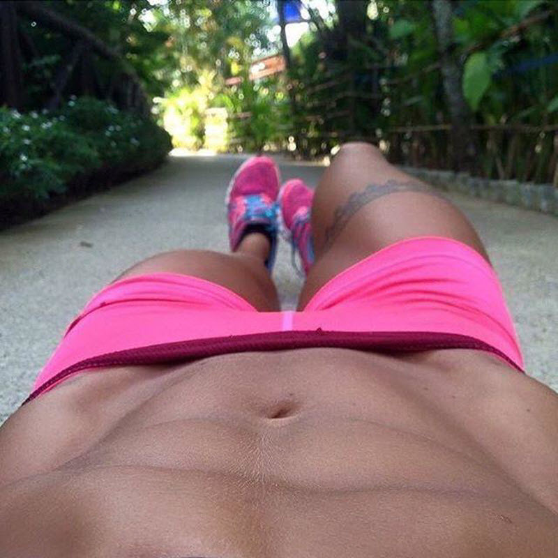 Спортивные дамочки к лету готовы