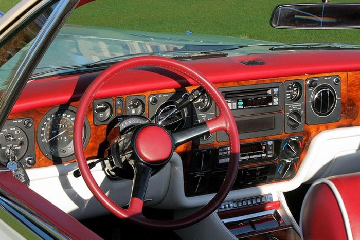 Роскошные интерьеры автомобилей 80-х