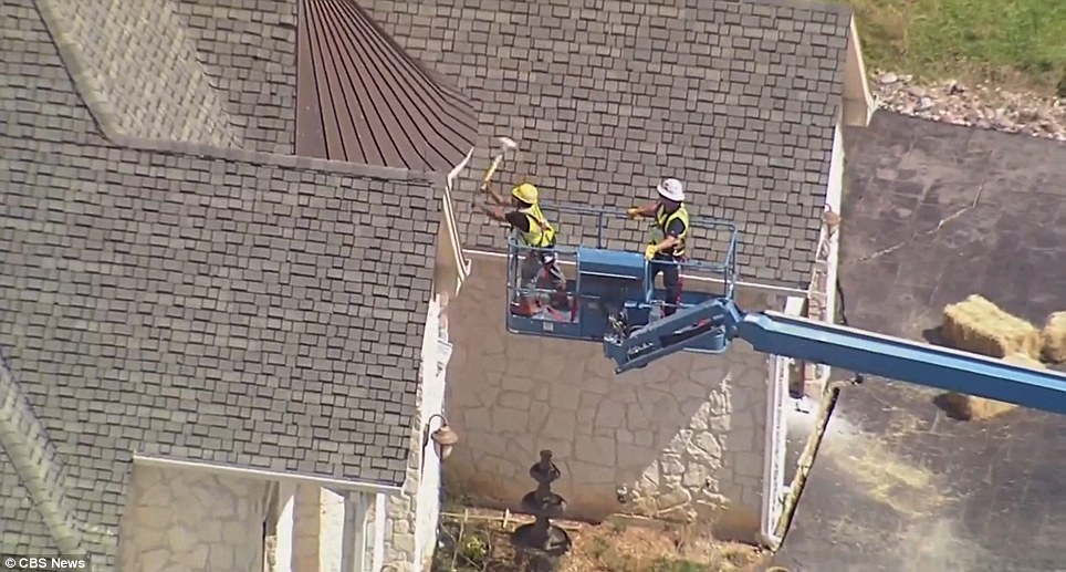 Как пара из Техаса эффектно выехала из дома