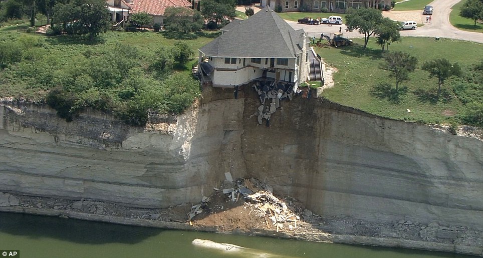 Как пара из Техаса эффектно выехала из дома