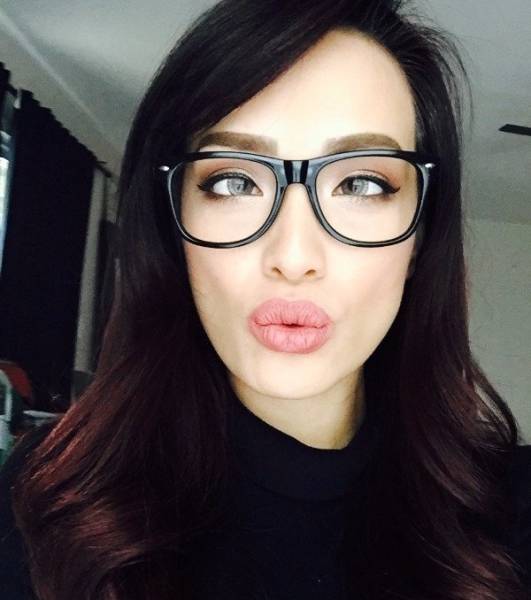 Девушки дурачатся