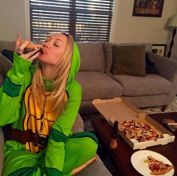 Девушки дурачатся