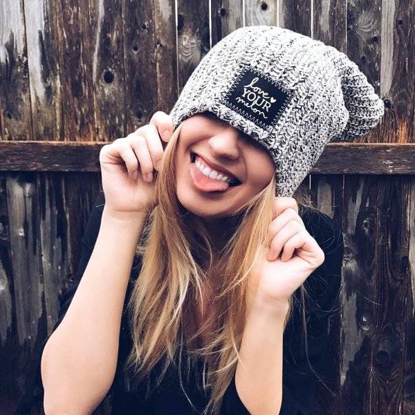 Девушки дурачатся