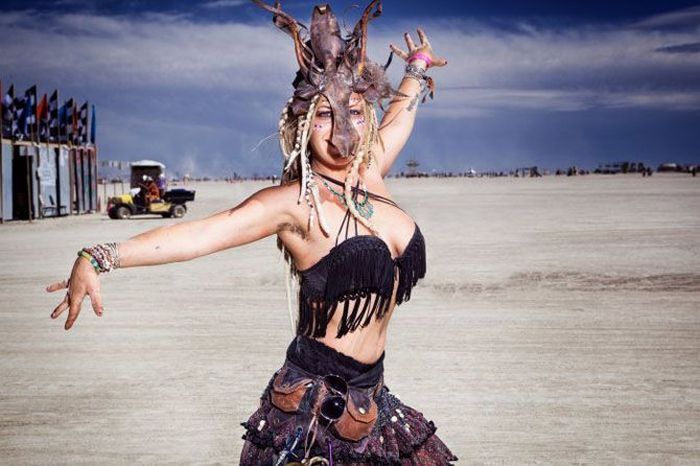 Девушки с фестиваля Burning Man (25 фото)