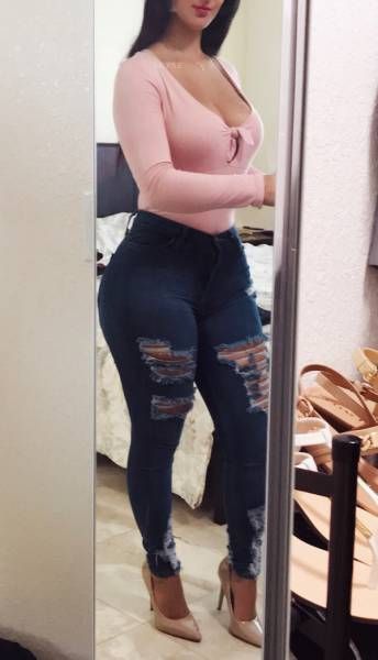 Девушки с тонкими талиями и широкими бедрами