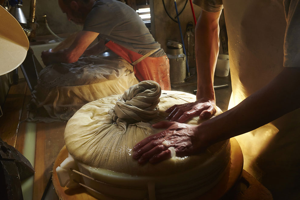 Швейцарские сыроделы