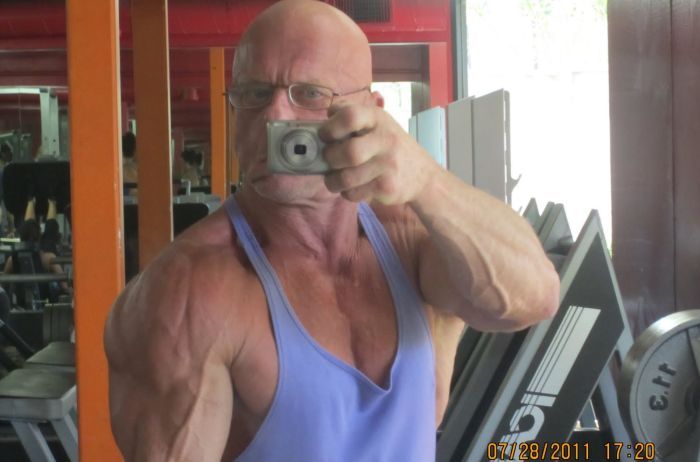 Андреас Кахлинг - 60-и летний бодибилдер