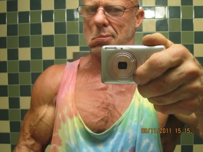 Андреас Кахлинг - 60-и летний бодибилдер