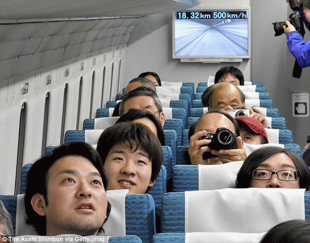 Японский маглев разогнался до 502 км/ч