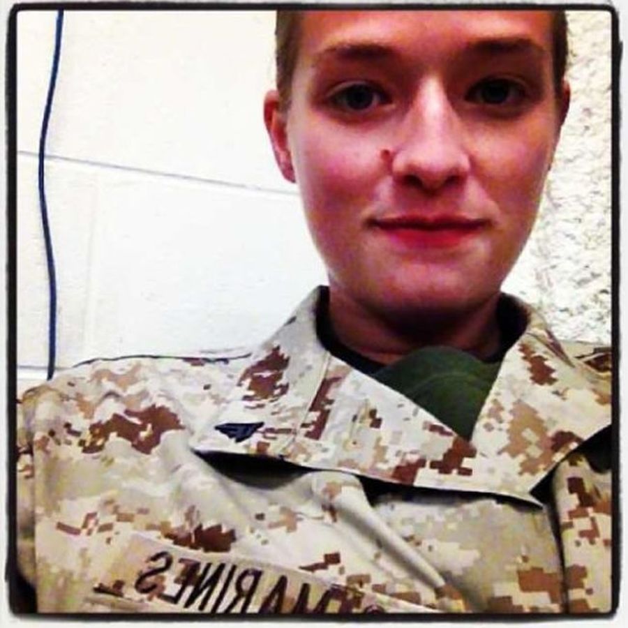 Девушки в форме