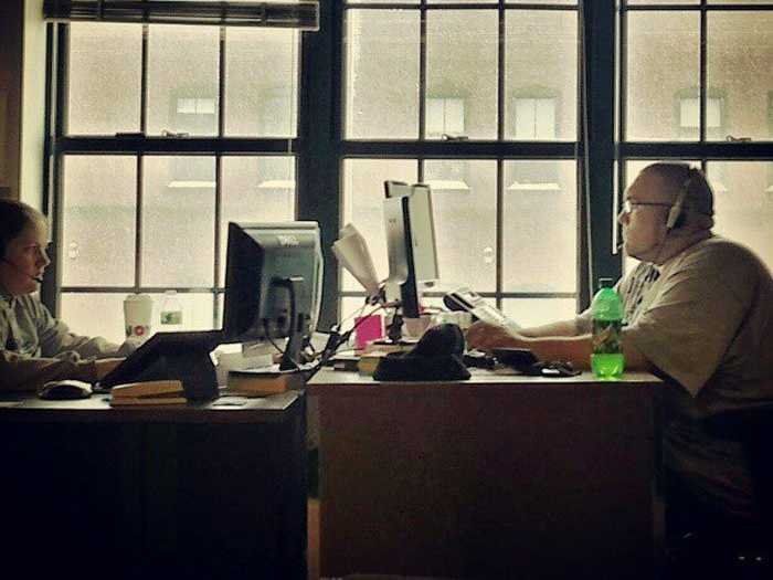 Чем опасна для здоровья работа в офисе (21 фото)