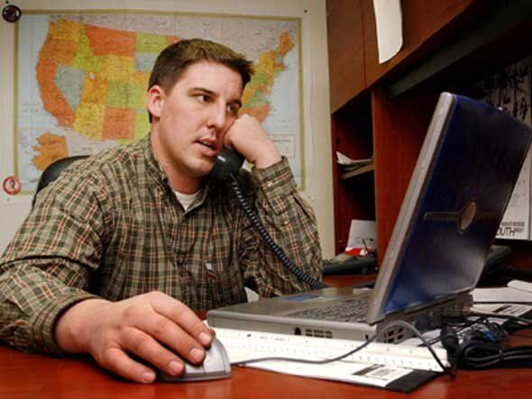 Чем опасна для здоровья работа в офисе (21 фото)