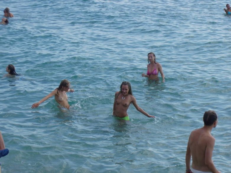 Прекрасный голый отдых