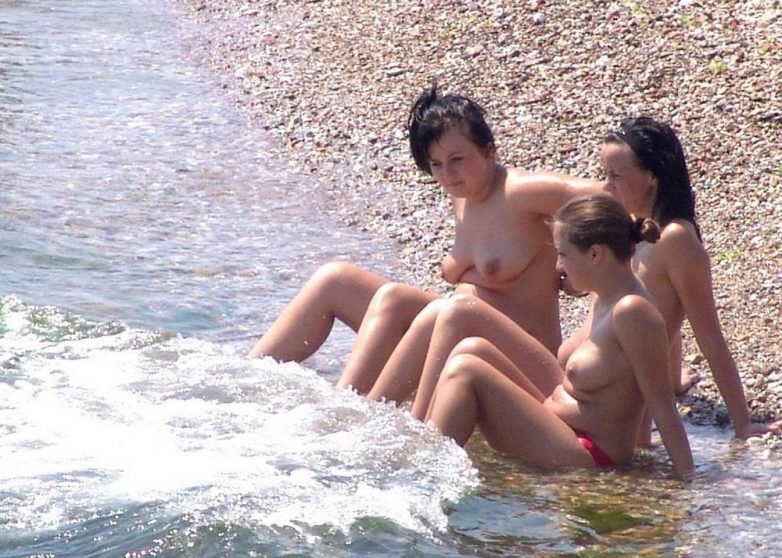 Прекрасный голый отдых