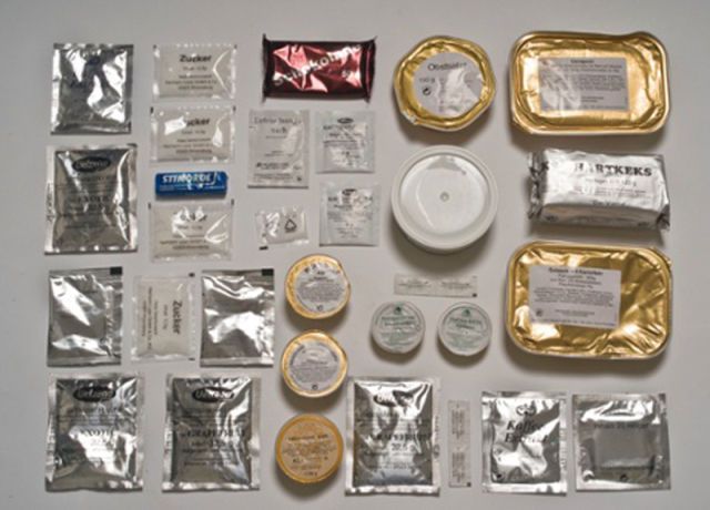 Сухие пайки разных армий (11 фото)