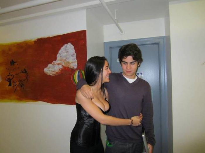 Забавные девушки