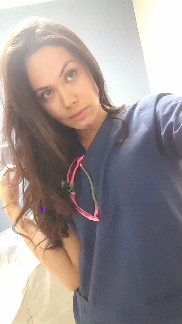 Девушки, которым скучно на работе