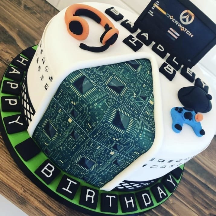 11 горе-кондитеров vs. 11 мастеров своего дела