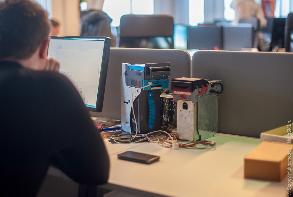 Необычный офис: Переход наличности