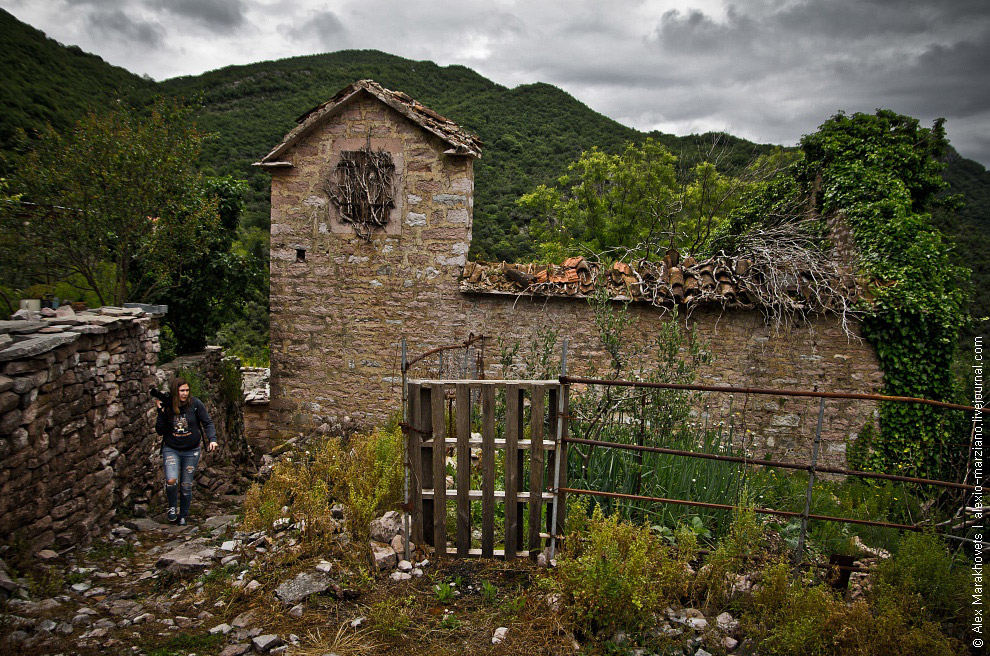 Мистические места Черногории: заброшенная деревня Gornja Lastva