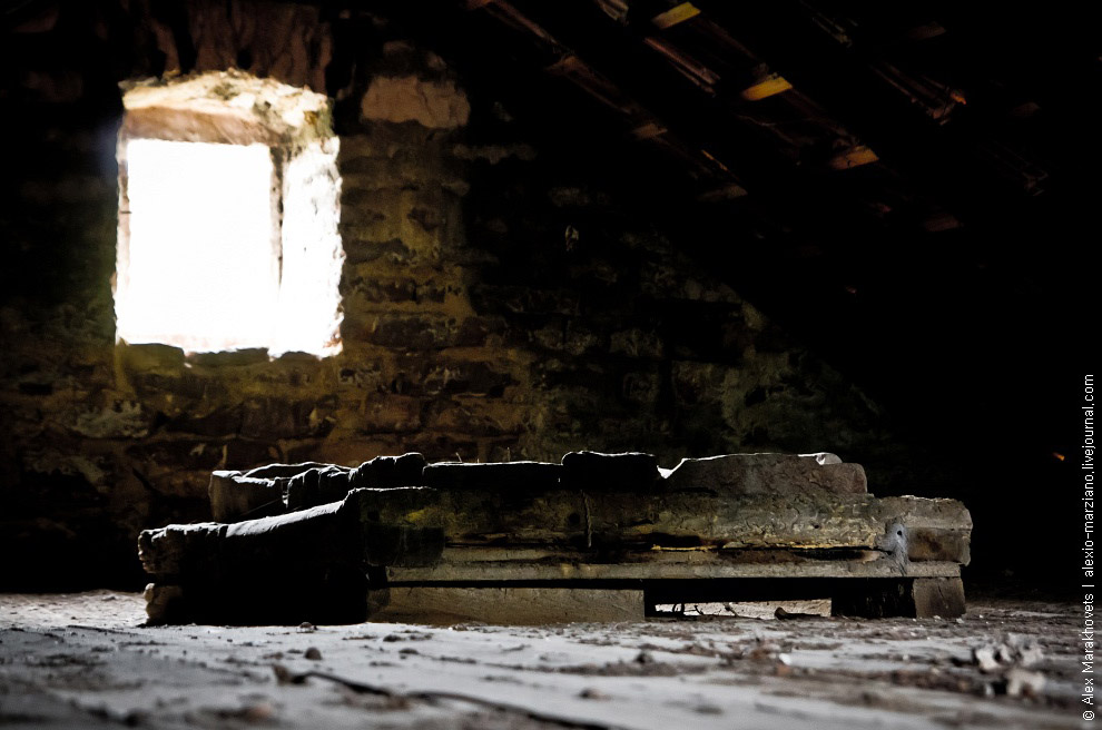 Мистические места Черногории: заброшенная деревня Gornja Lastva