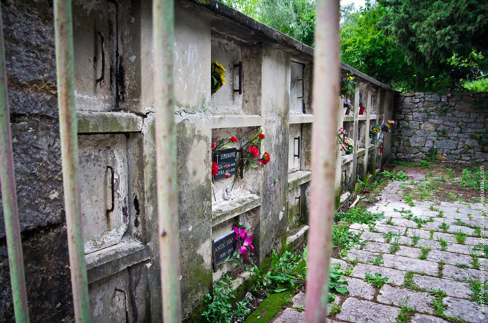 Мистические места Черногории: заброшенная деревня Gornja Lastva