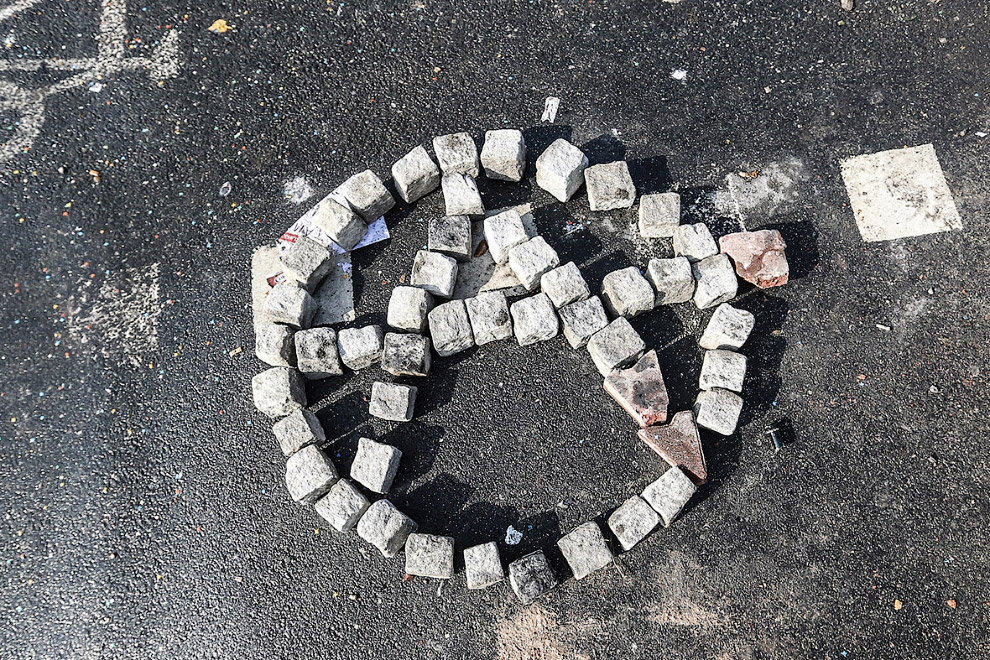 Погромы во Франкфурте-на-Майне и клоуны Погромы во Франкфурте-на-Майне и клоуны