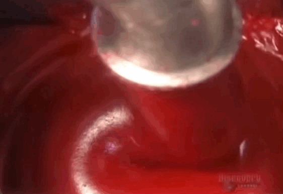 Увлекательные гифки с производства сладостей