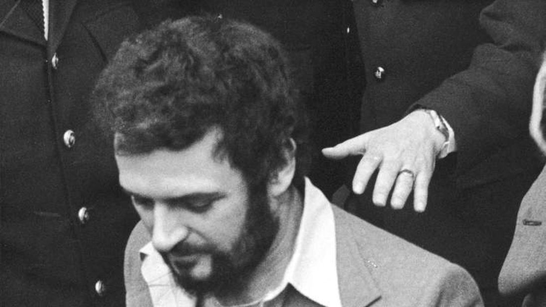 Йоркширский потрошитель. Подборка леденящих душу фактов об известном британском серийном убийце Питере Сатклиффе Йоркширский потрошитель. Подборка леденящих душу фактов об известном британском серийном убийце Питере Сатклиффе