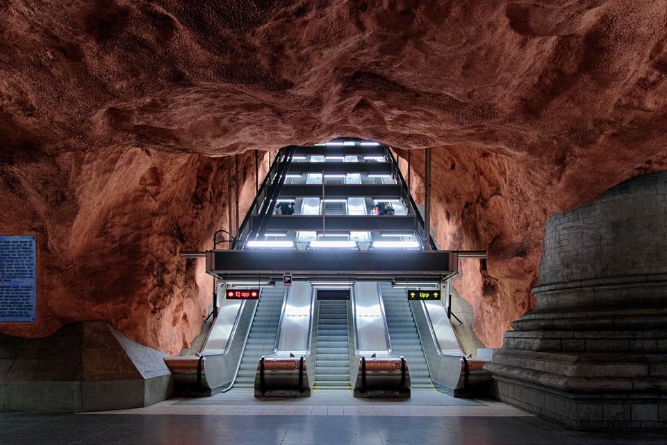 7 самых эффектных зарубежных систем метро