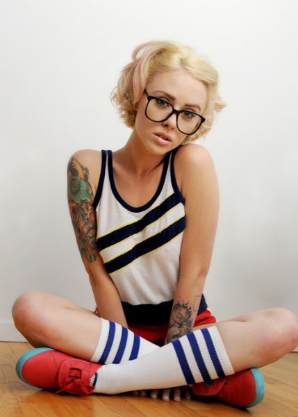 Сексуальные милашки в очках