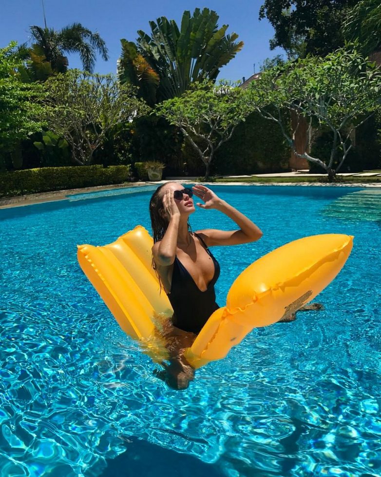 Мокрые и клёвые