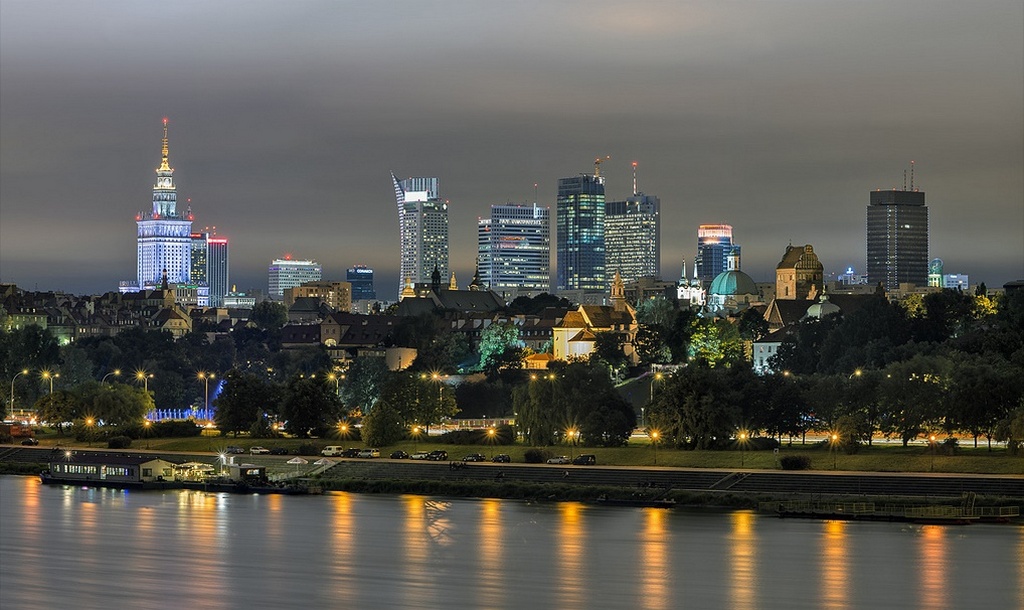 Срок, за который европеец может заработать себе на квартиру