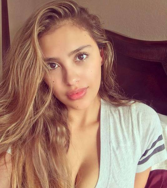 Милые девушки