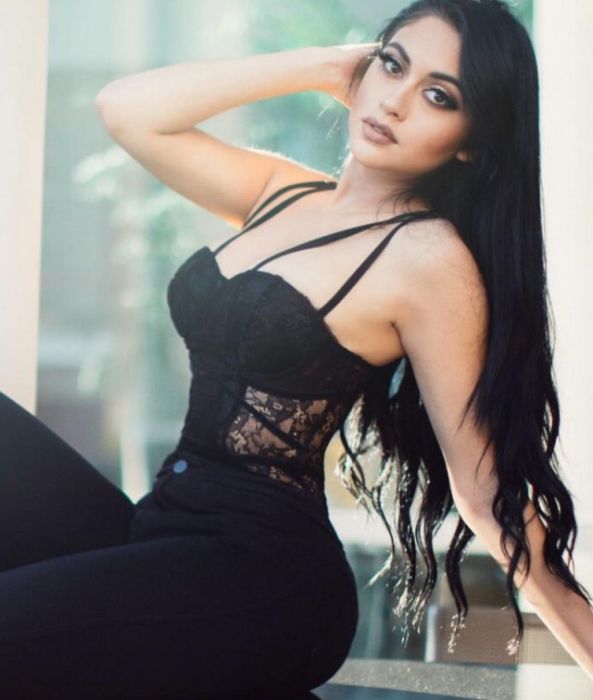 Джейлин Очоа - модель с выдающимися формами