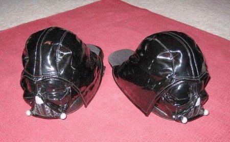 Необычные тапочки (18 фото)