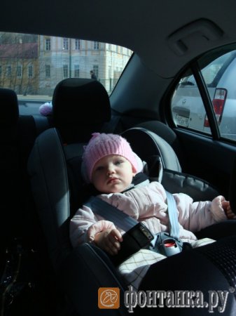 Ребенка эвакуировали с машиной! (4 фото + текст)