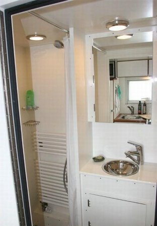 Вдали от цивилизации (27 фото)