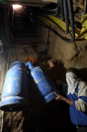 Граница. Египет - Сектор Газа (8 фото)