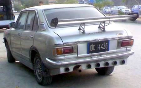 Скамейки реальных пацанчегов (15 фото)