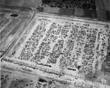 К 9 мая - побежденная Германия (20 фото)