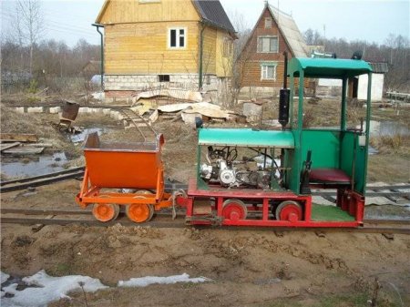 Самодельная железная дорога (7 фото)