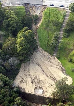 Большая дыра в Сиднее (12 фото)