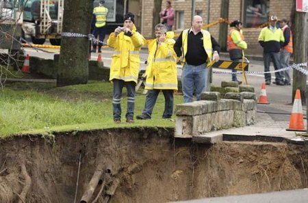 Большая дыра в Сиднее (12 фото)
